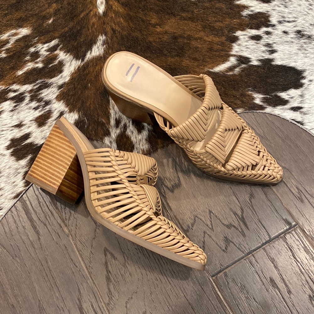 Crown & Ivy Tan Piper Huarache Heel Mules 8
